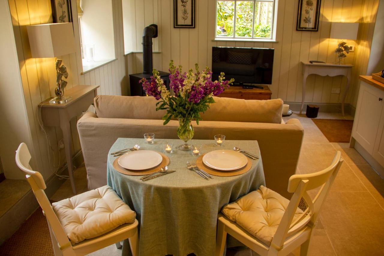 The Potting Shed, 5* Luxury Escape Cirencester Εξωτερικό φωτογραφία
