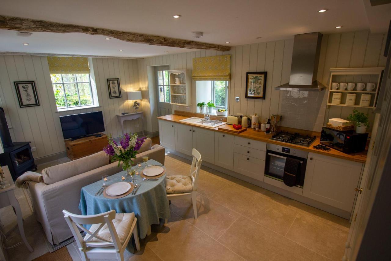 The Potting Shed, 5* Luxury Escape Cirencester Εξωτερικό φωτογραφία