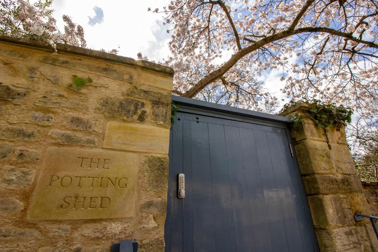 The Potting Shed, 5* Luxury Escape Cirencester Εξωτερικό φωτογραφία