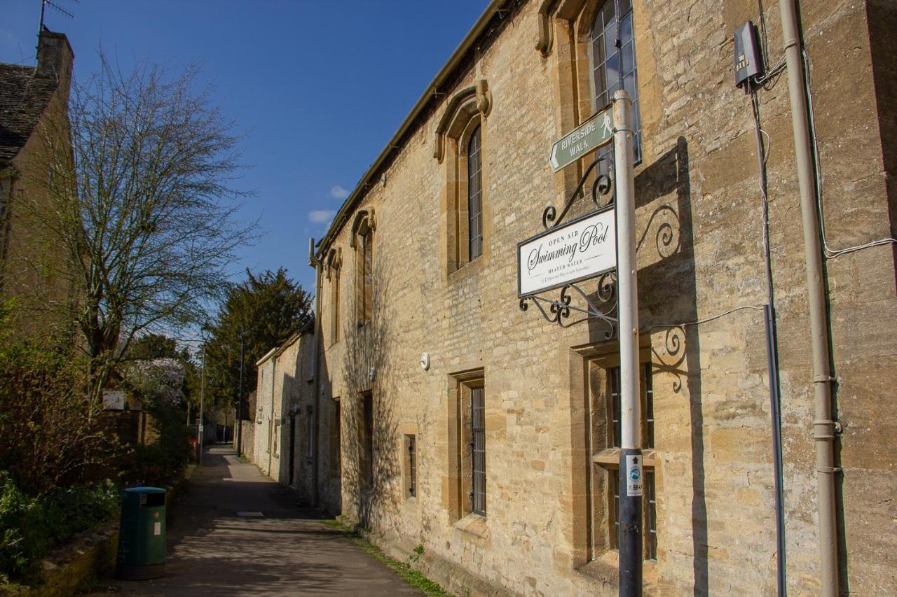 The Potting Shed, 5* Luxury Escape Cirencester Εξωτερικό φωτογραφία